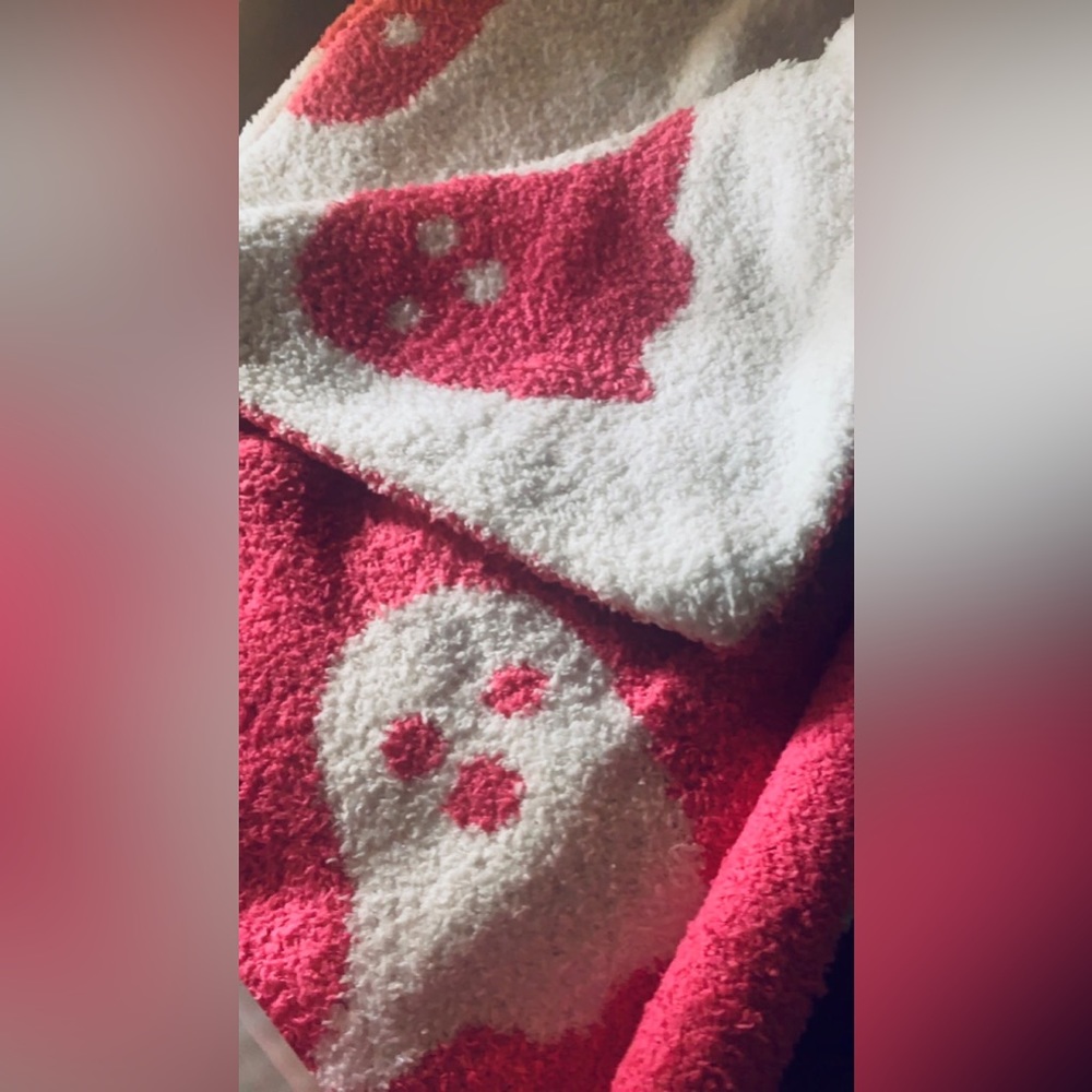 Cupcakes & Cashmere Boo Ghost Knit 50x60 Pink Reversible Blanket